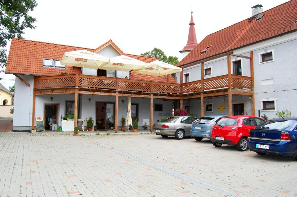 Pension U Dubu Františkovy Lázně Buitenkant foto