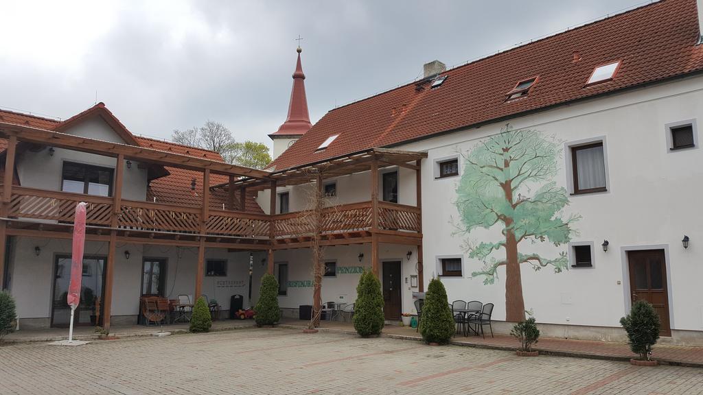 Pension U Dubu Františkovy Lázně Buitenkant foto
